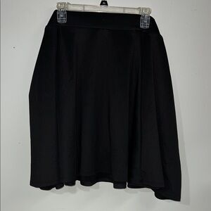 TORRID 4 black skater skirt w pockets
